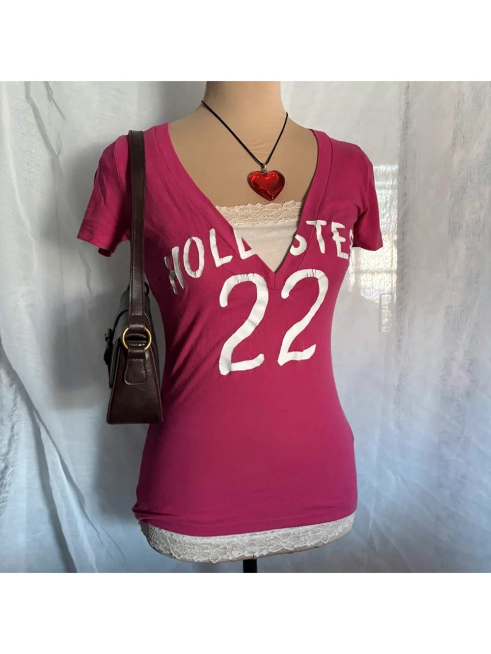 pink vneck fitted y2k hollister tee